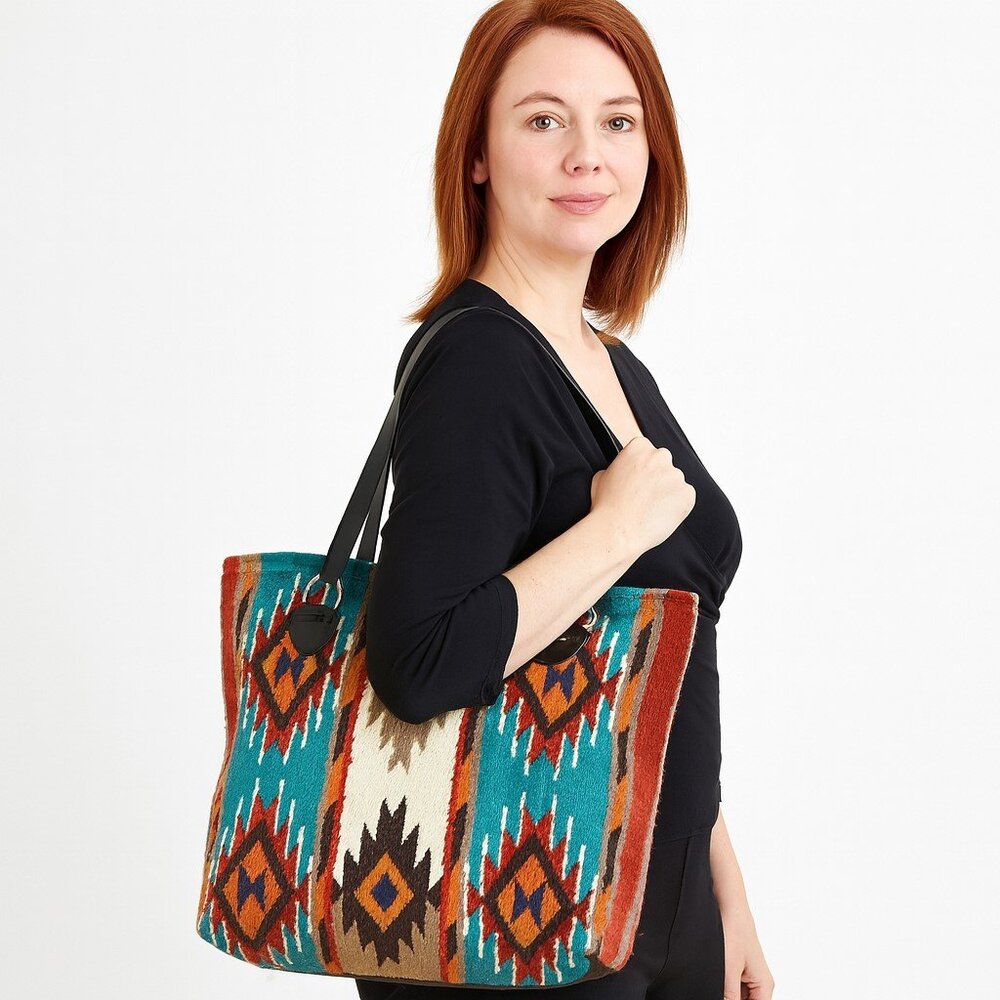 Artisan Multicolor Handwoven Wool Blend Modern Southwest Zapotec Print Purse